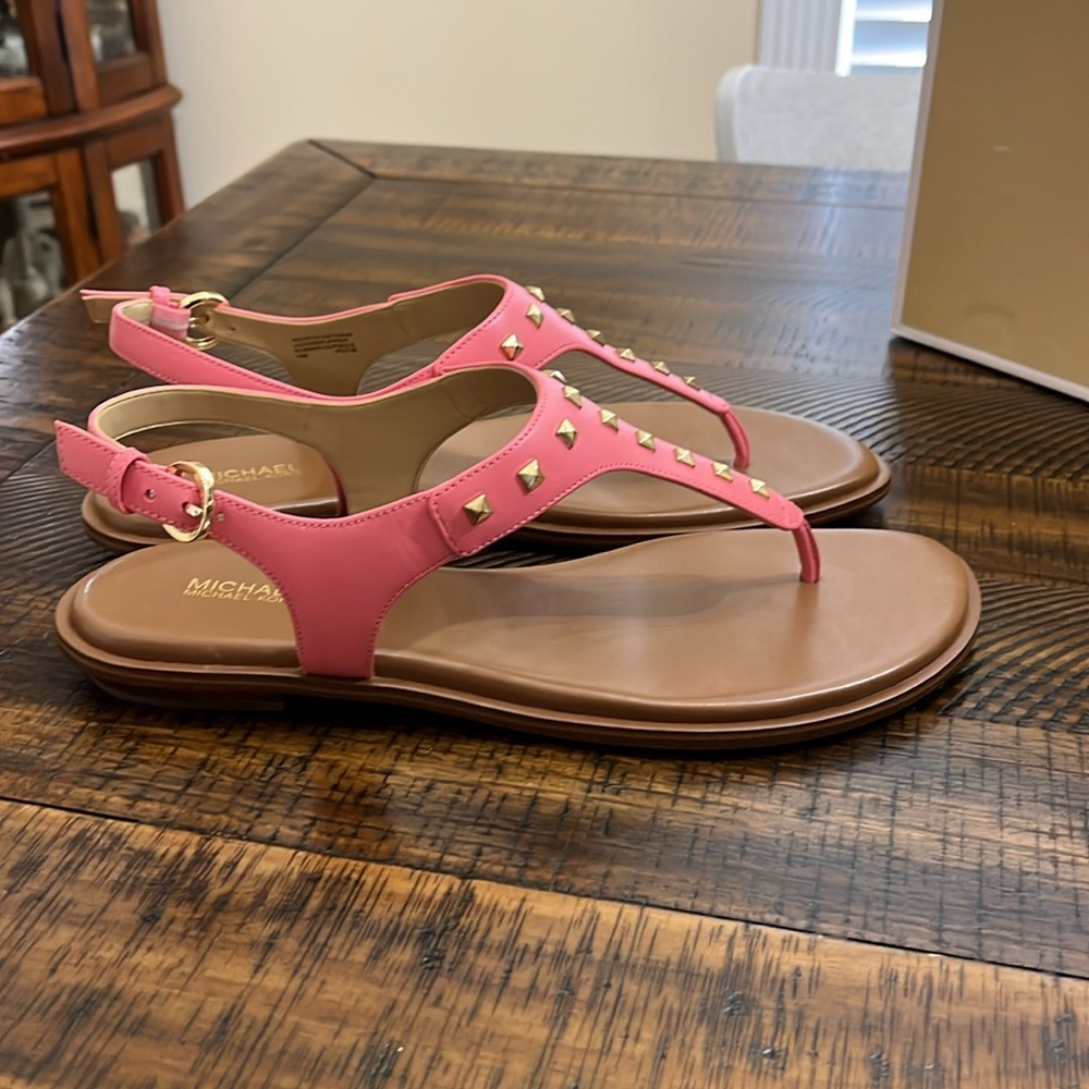Michael Kors Pink Studded Sandals NIB - Picture 3 of 7